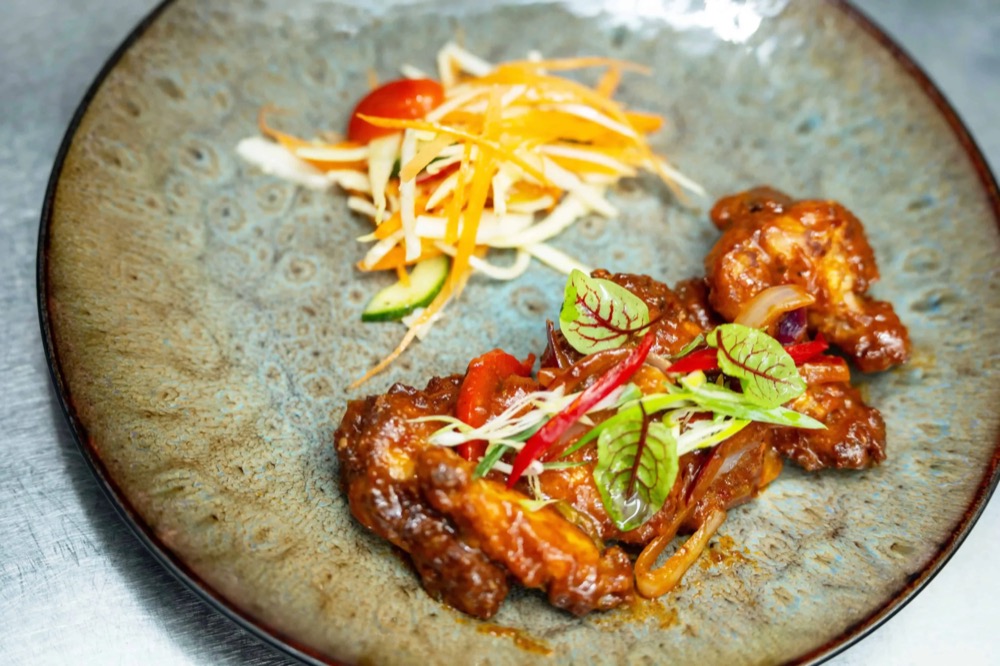 Nepali Gold Feast For Two With Cocktails