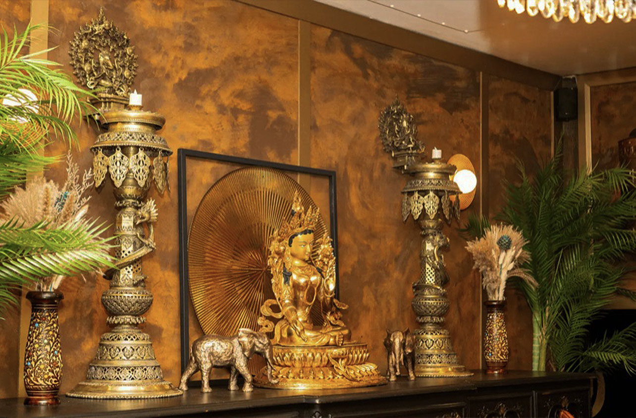 Nepali Gold Feast For Two With Cocktails