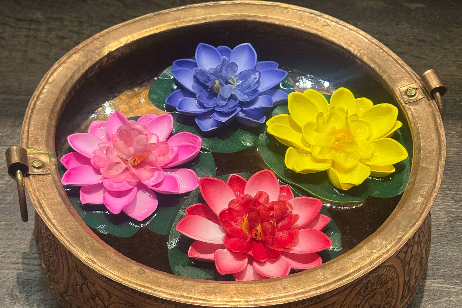 Nepali Gold Feast For Two With Cocktails