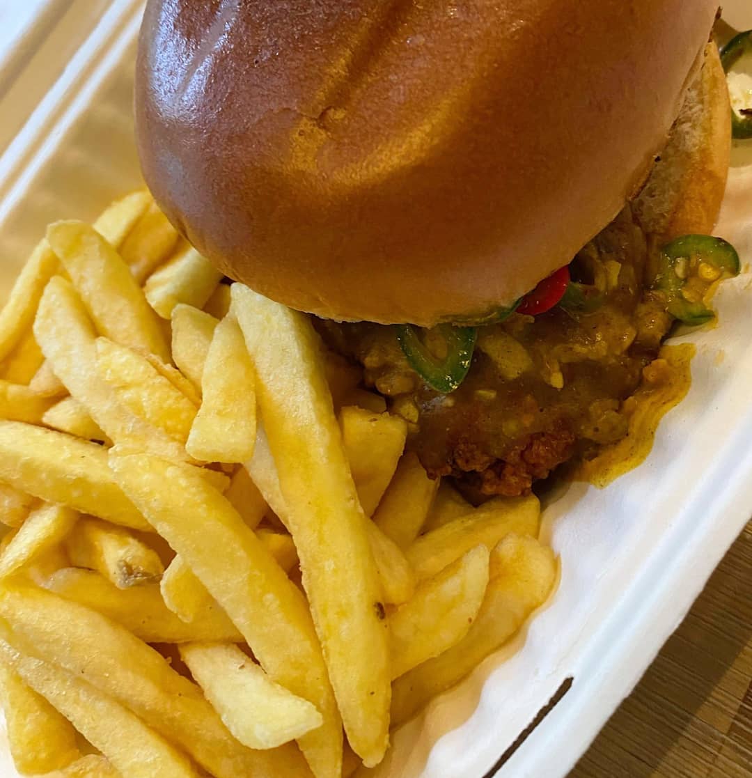 Hank Marvin review photo